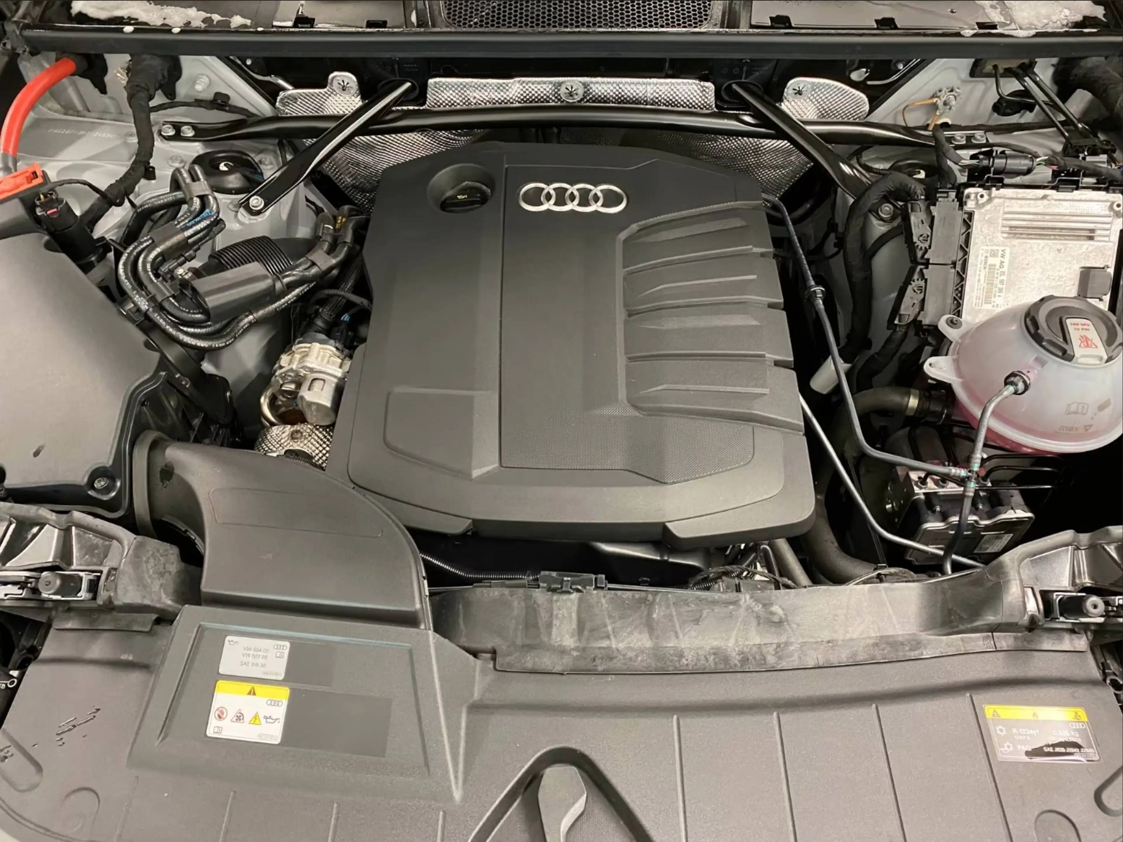 Audi Q5 40 TDI quattro S line — photo 14