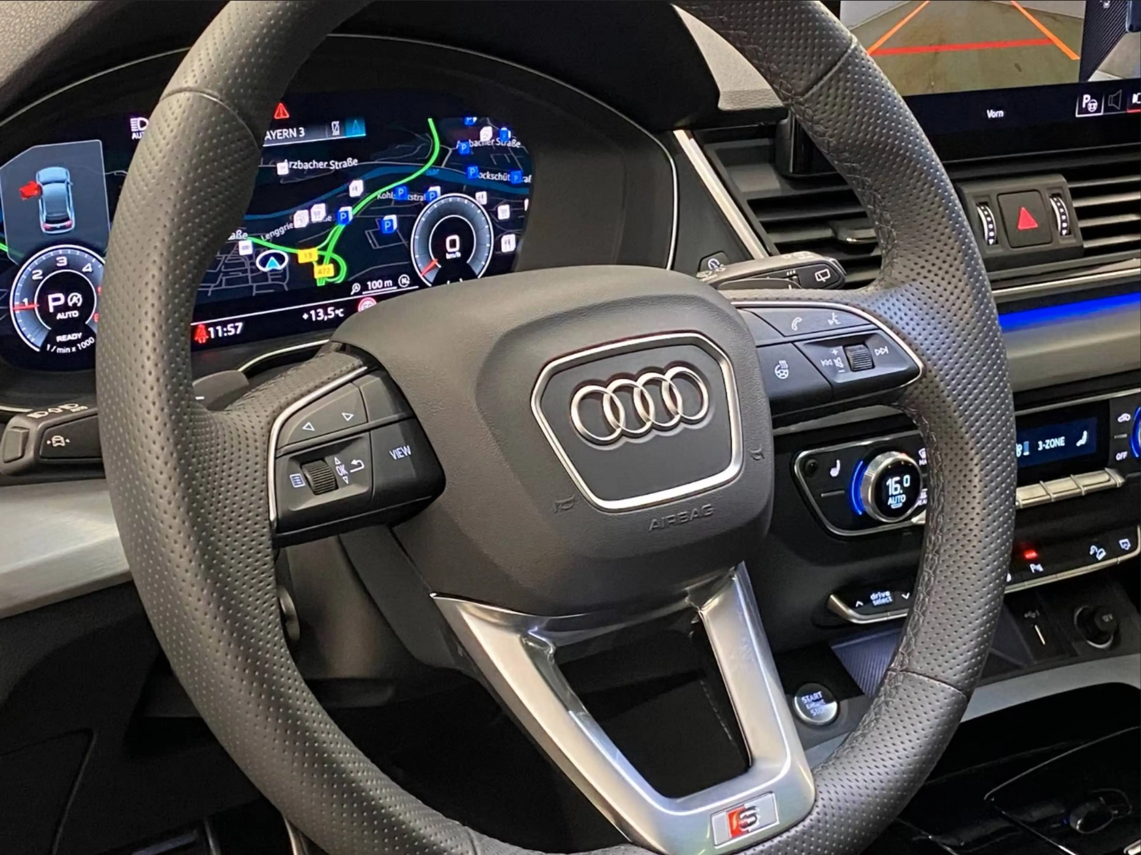 Audi Q5 40 TDI quattro S line — photo 8