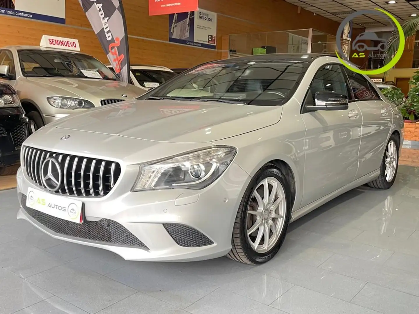 Mercedes-Benz CLA 200 200CDI Gris - 1