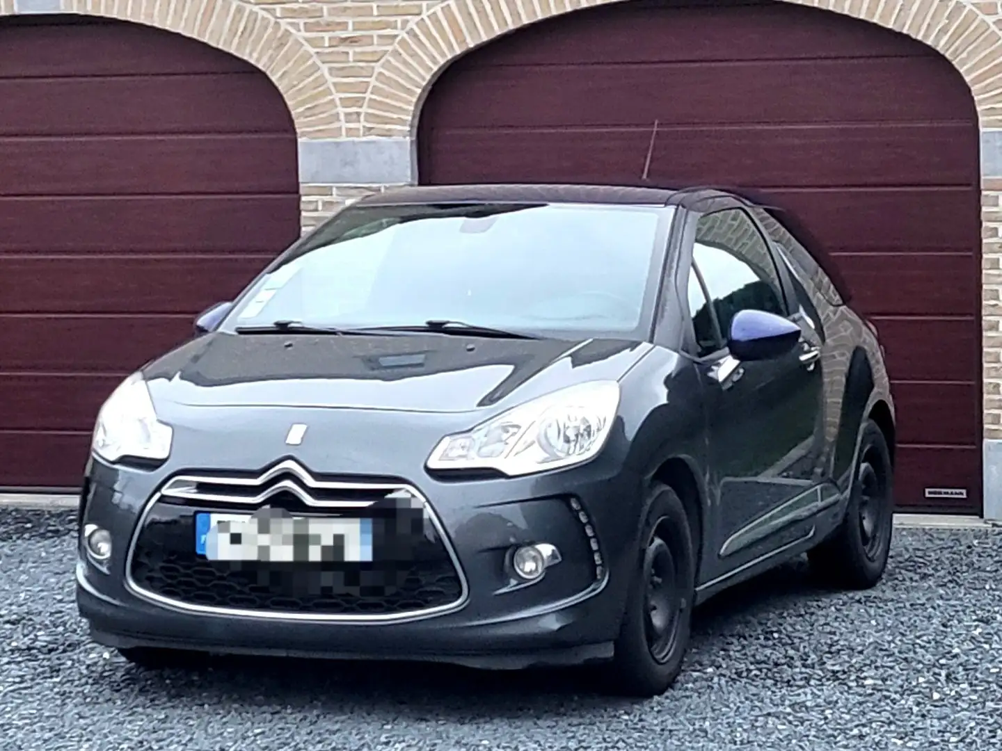 DS Automobiles DS 3 So chic Szary - 1