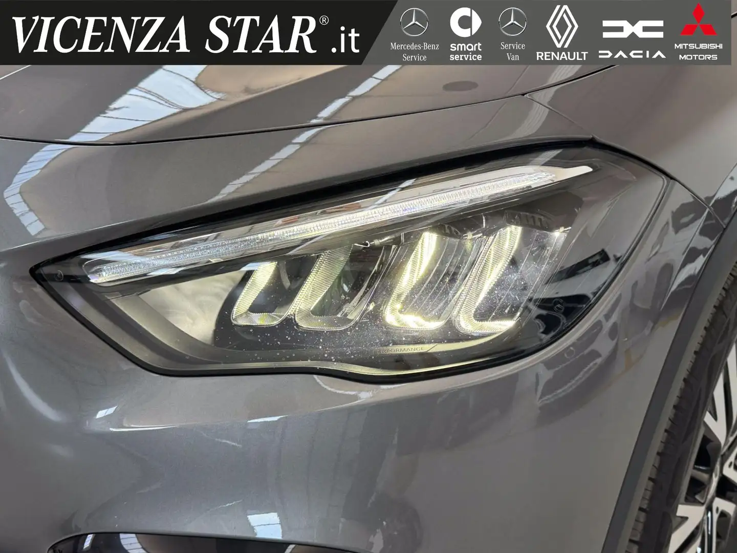Mercedes-Benz GLA 180 d PROGRESSIVE ADVANCED PLUS Сірий - 2