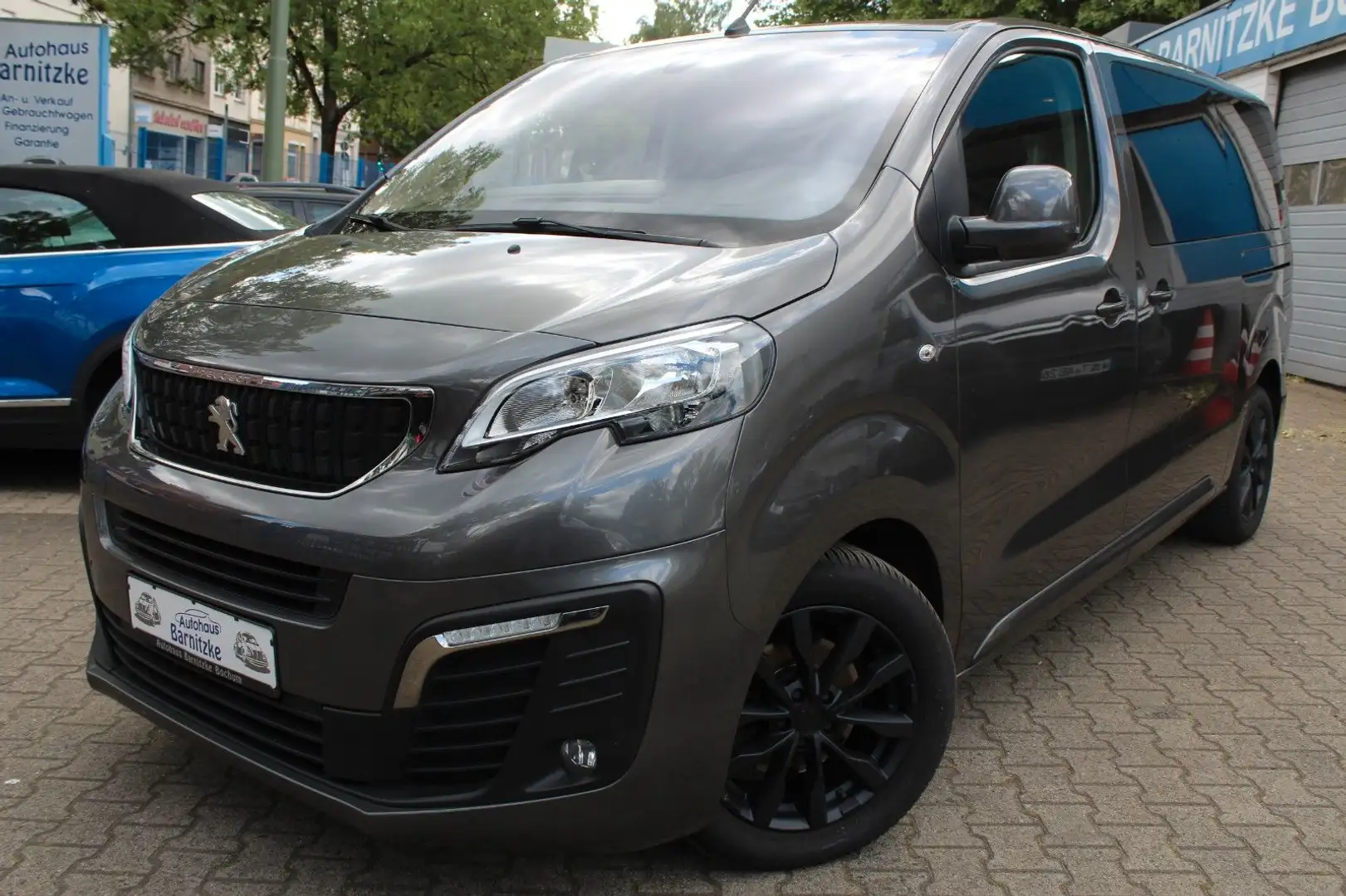 Peugeot Traveller Allure L2* Navi * Tempomat * PDC * DAB Šedá - 1