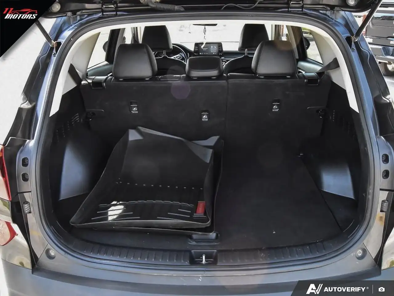 Kia Seltos снимка Kia Seltos