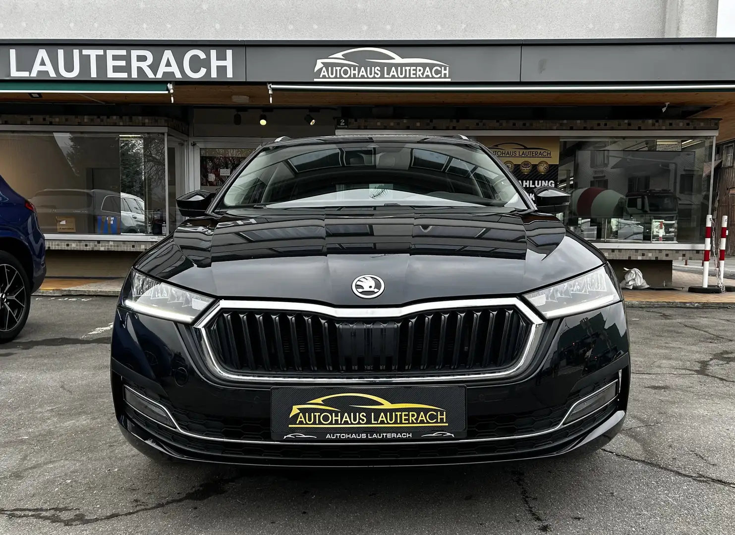 Skoda Octavia Combi Style *KAMERA* NAVI* AMBIENTE* SPORTFAHRWERK Schwarz - 2