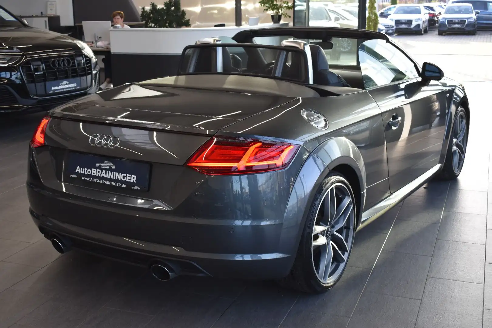 Audi TT Roadster 1.8TFSI S-line LED~VirtC.~Alcantara Grau - 2