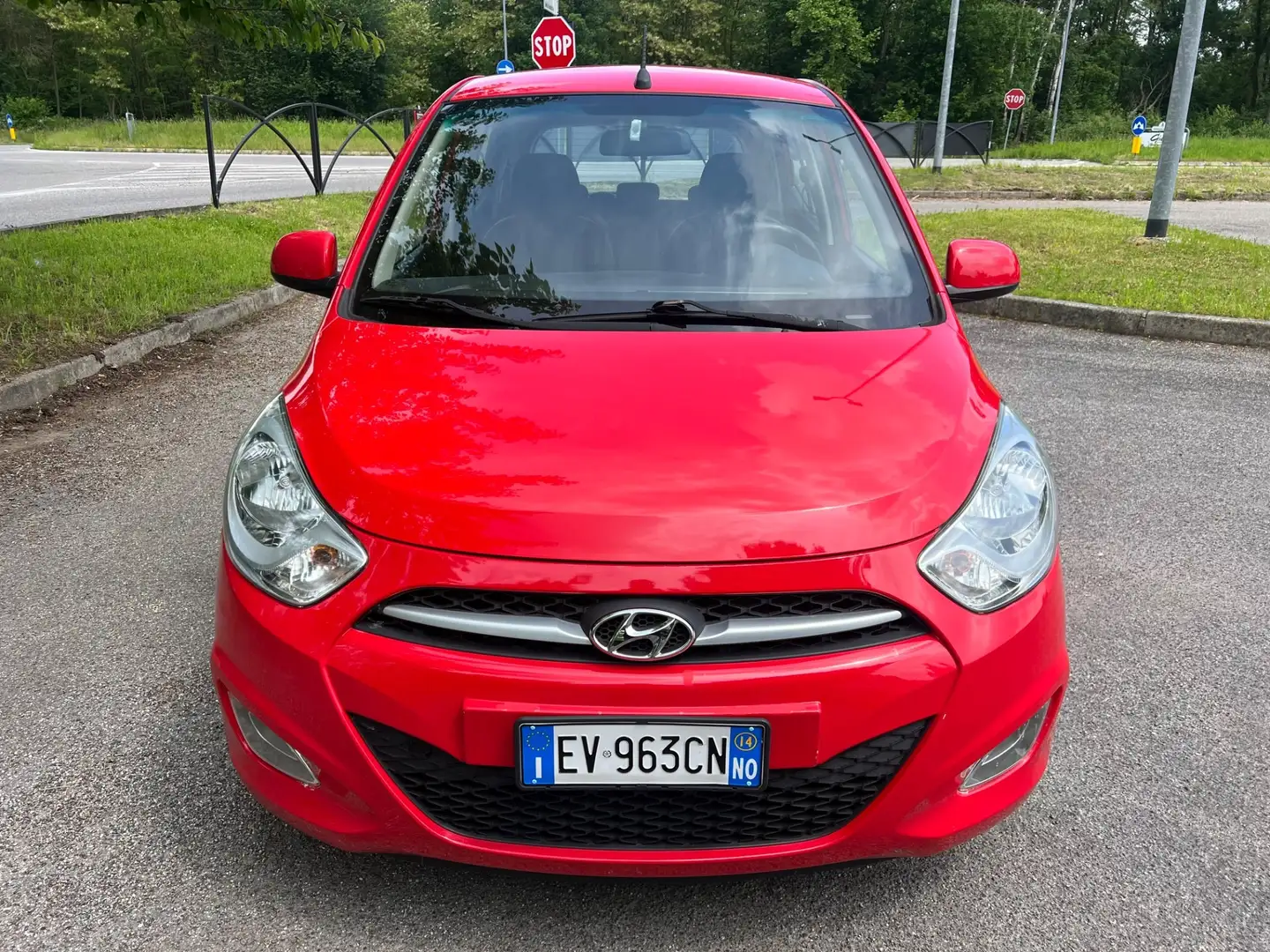 Hyundai i10 1.1 12V Econext Classic Plus Rosso - 2