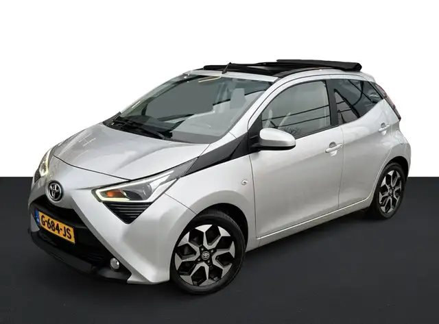 Toyota Aygo 1.0 VVT-i x-first Cabrio | subwoofer | instaplijst
