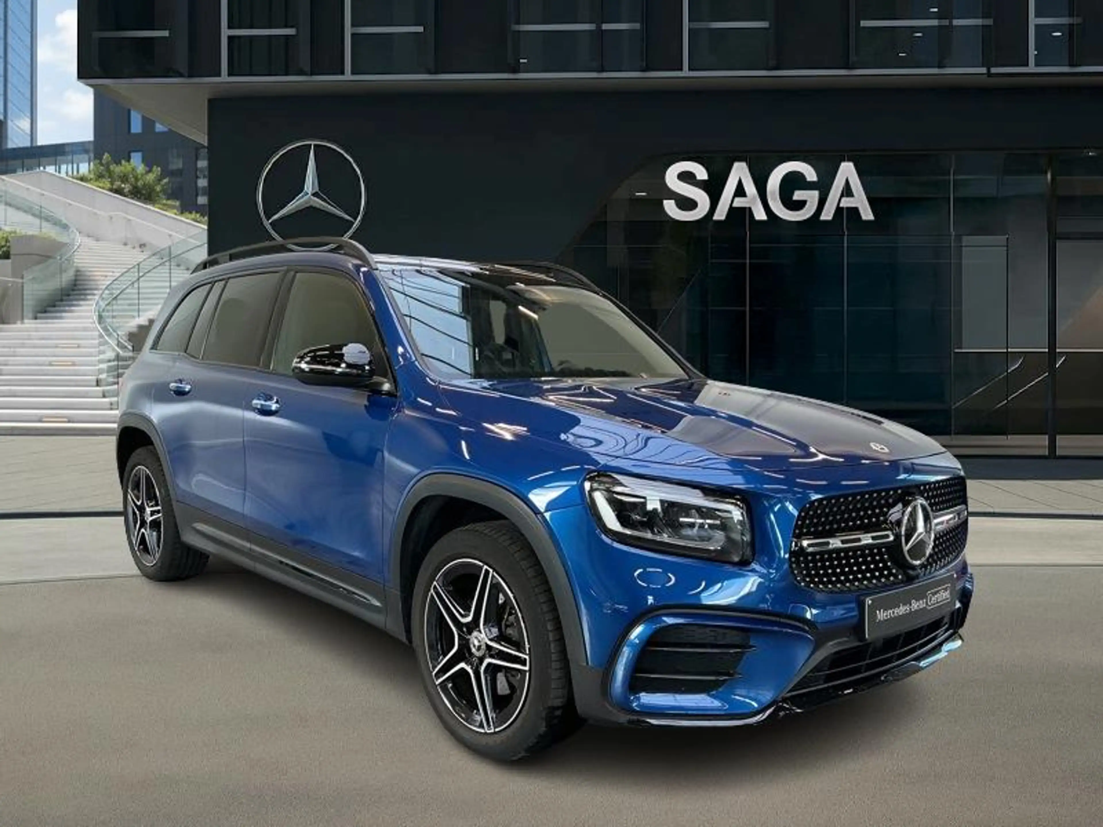 Mercedes-Benz GLB 180 d AMG Pack Night Pano 7 places — photo 7