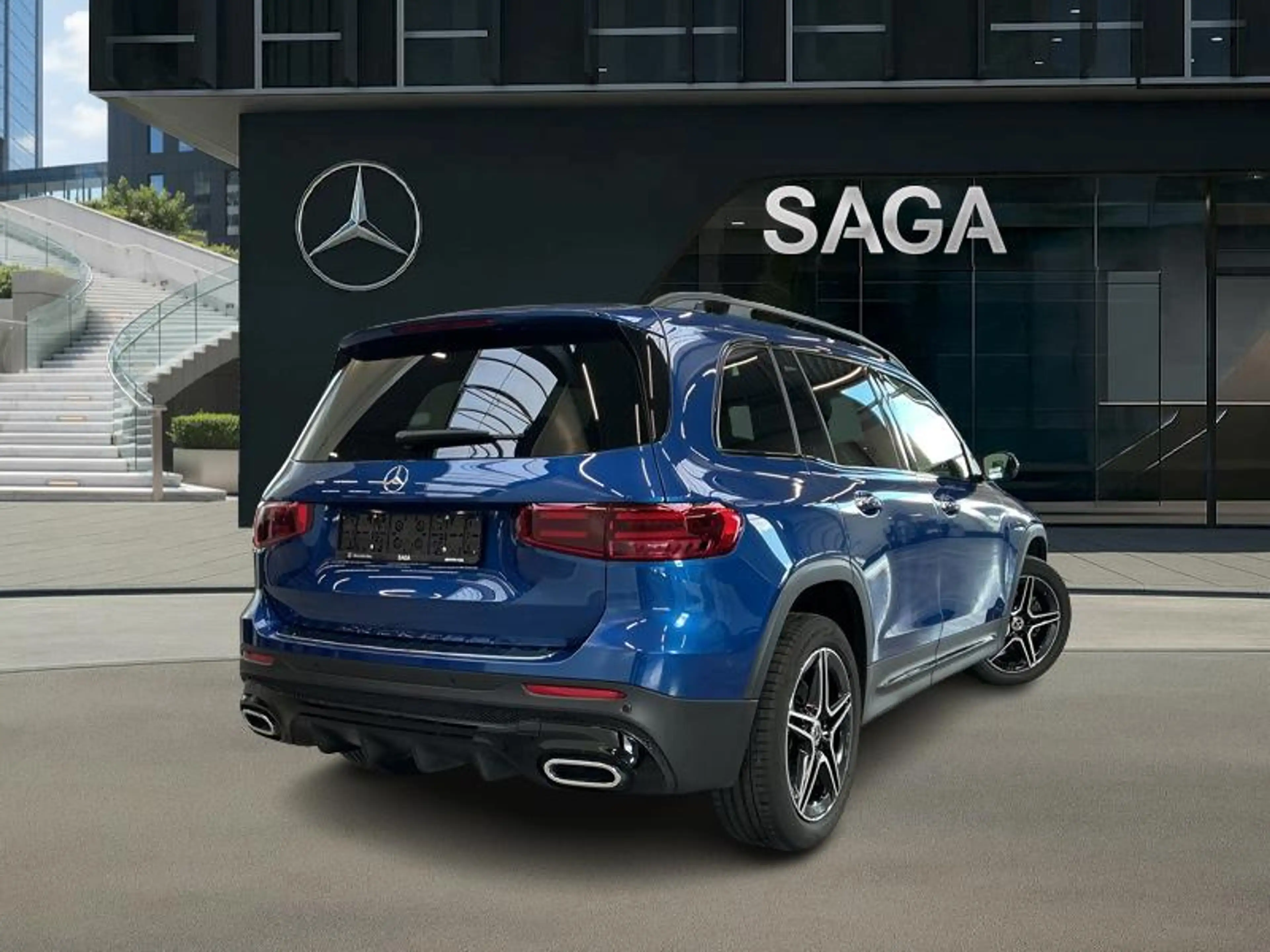 Mercedes-Benz GLB 180 d AMG Pack Night Pano 7 places — photo 2