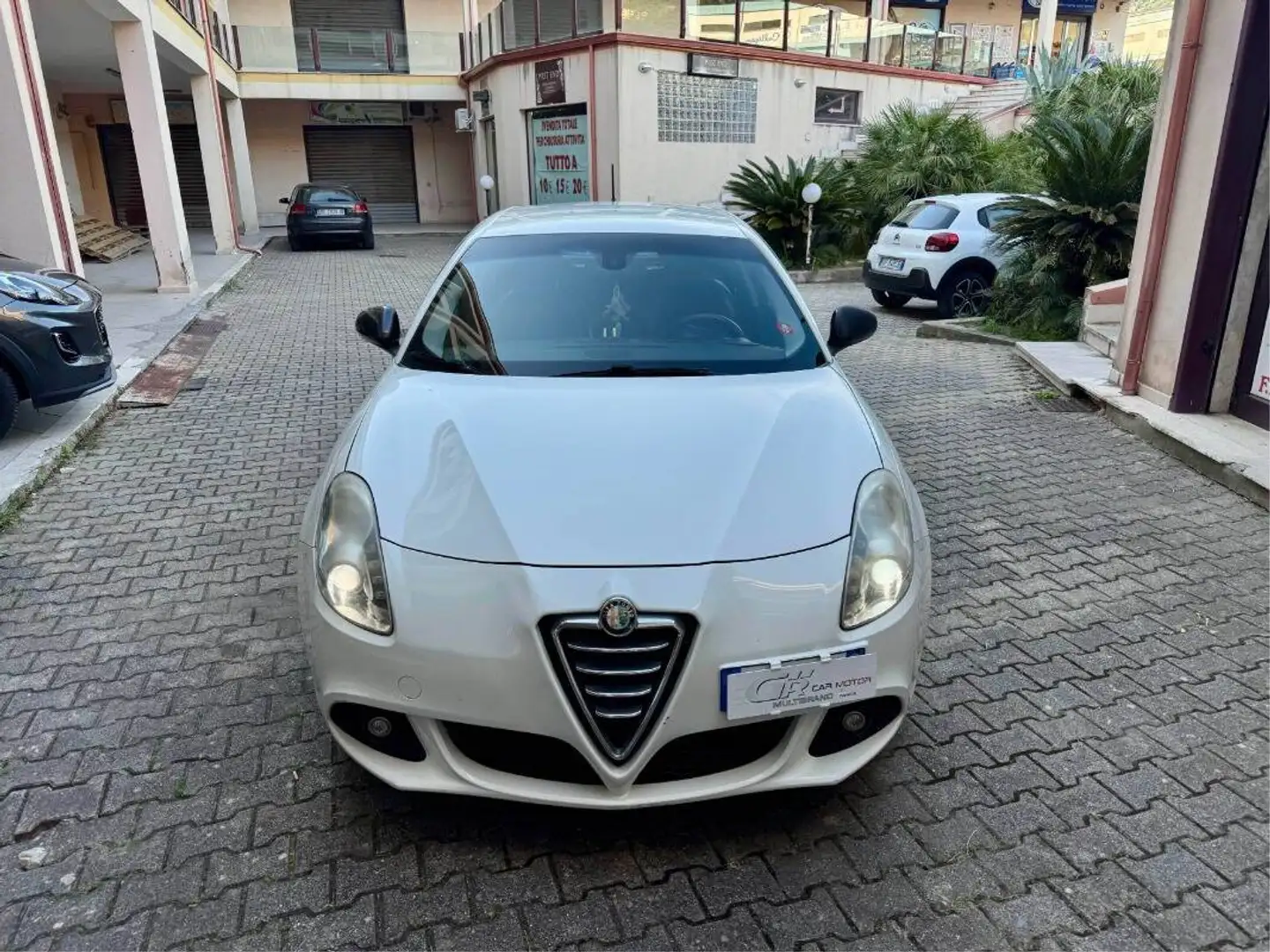 Alfa Romeo Giulietta 2.0 jtdm(2) Distinctive 140cv Blanc - 1