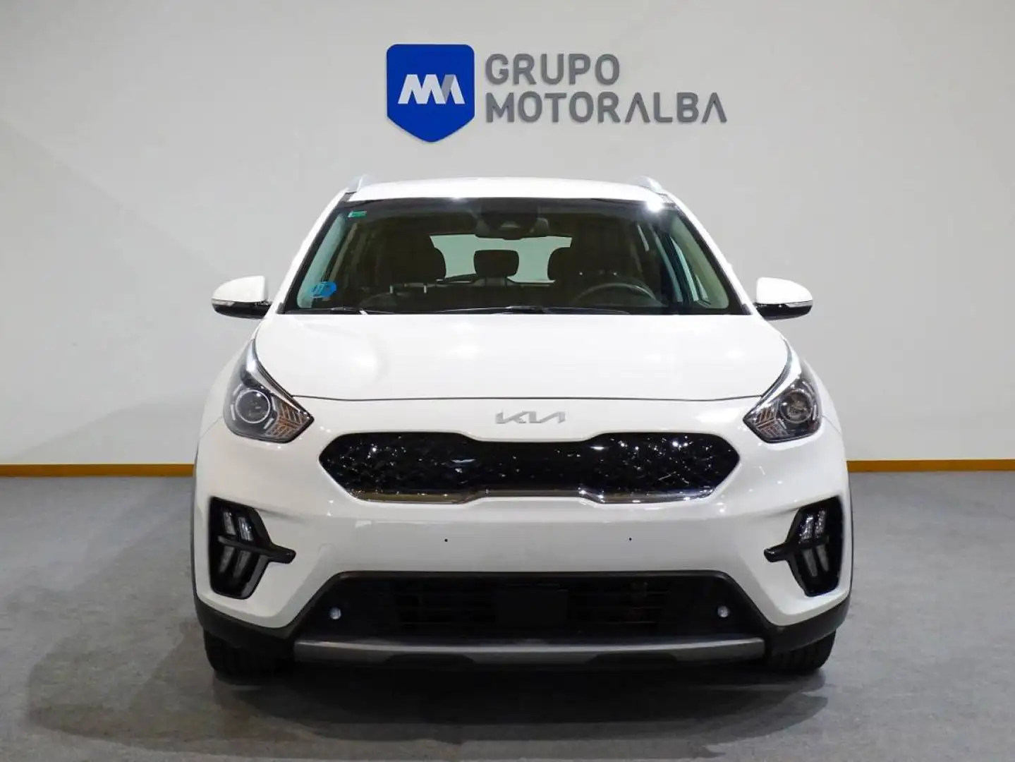 Kia Niro 1.6 GDi HEV 104kW (141CV) Drive Blanco - 2