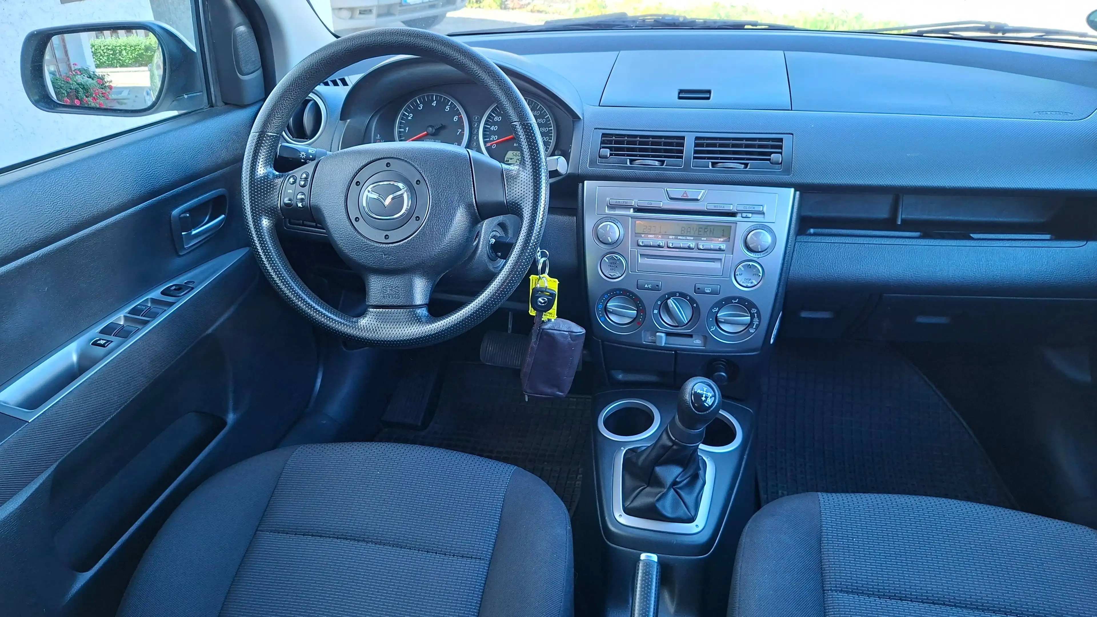 Mazda 2 2 1,4i Active Automatik 5trg. Klima 8AB ABS TÜV10/28 — photo 13