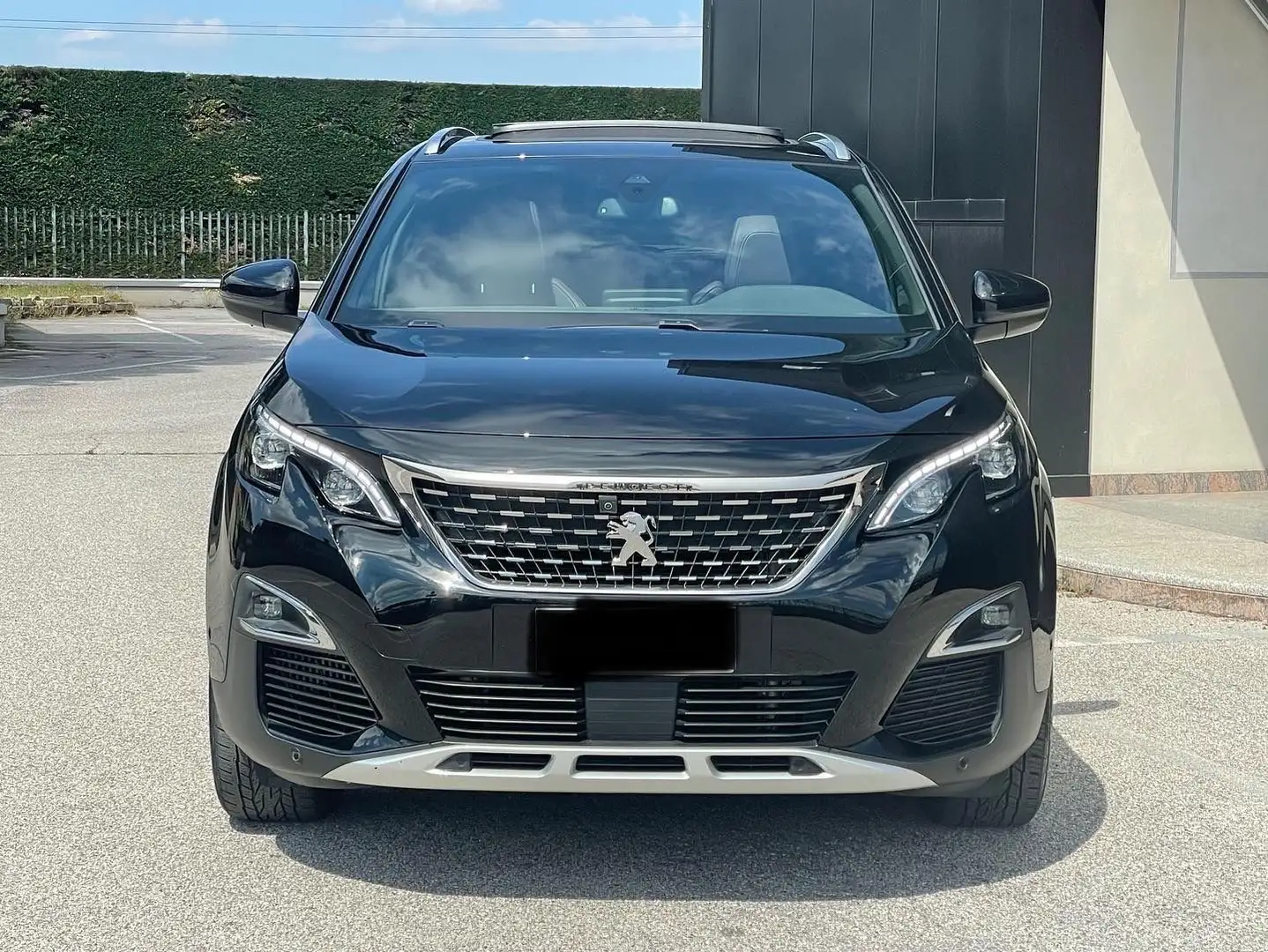 Peugeot 3008 GT line 1600cc Schwarz - 1