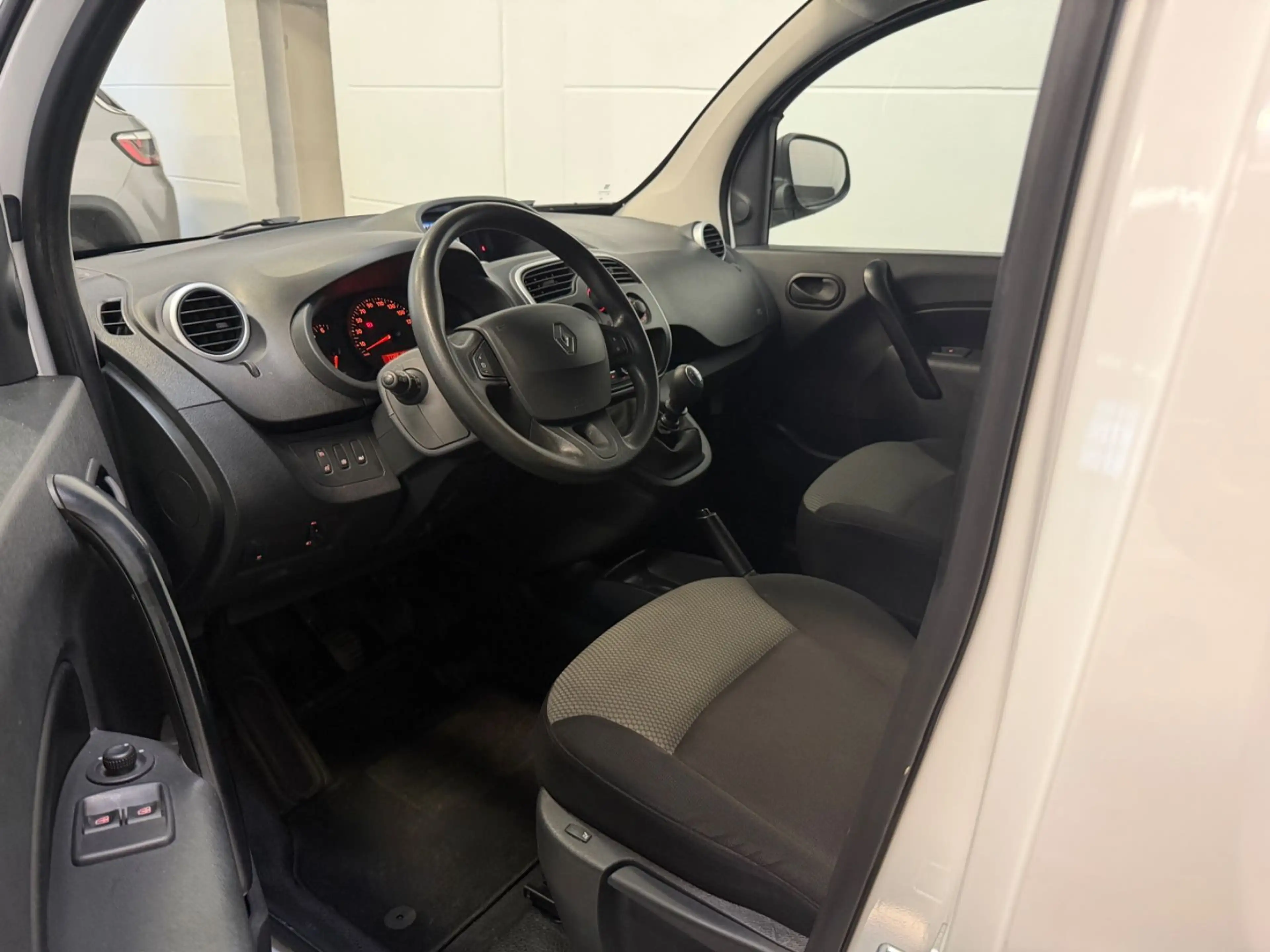 Renault Kangoo Rapid Extra*1.hd*PDC*Navi*Klima — photo 6