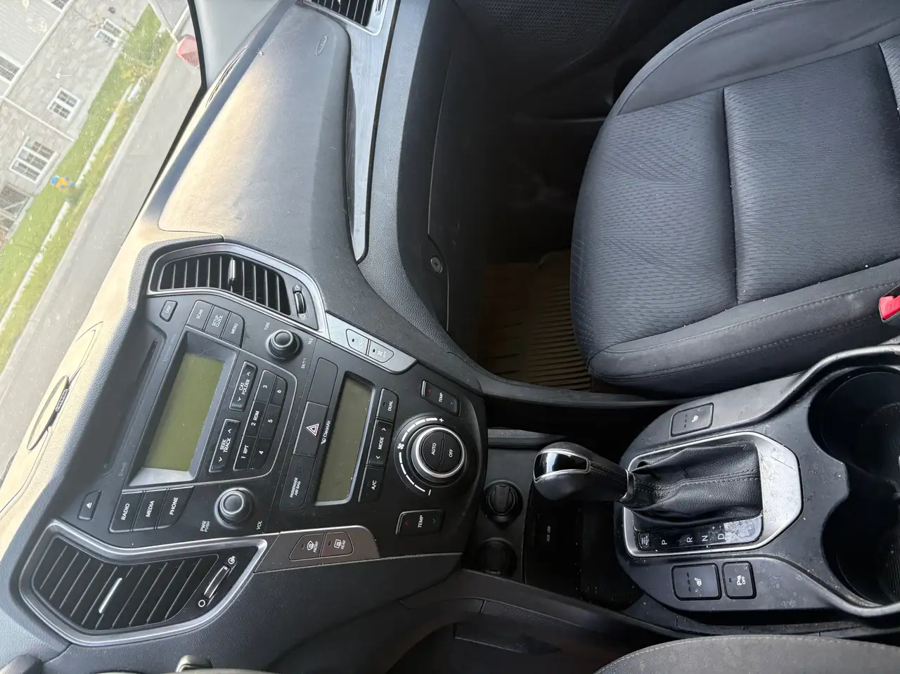 Hyundai SANTA FE photo Hyundai SANTA FE