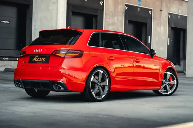 Audi RS3 view 3