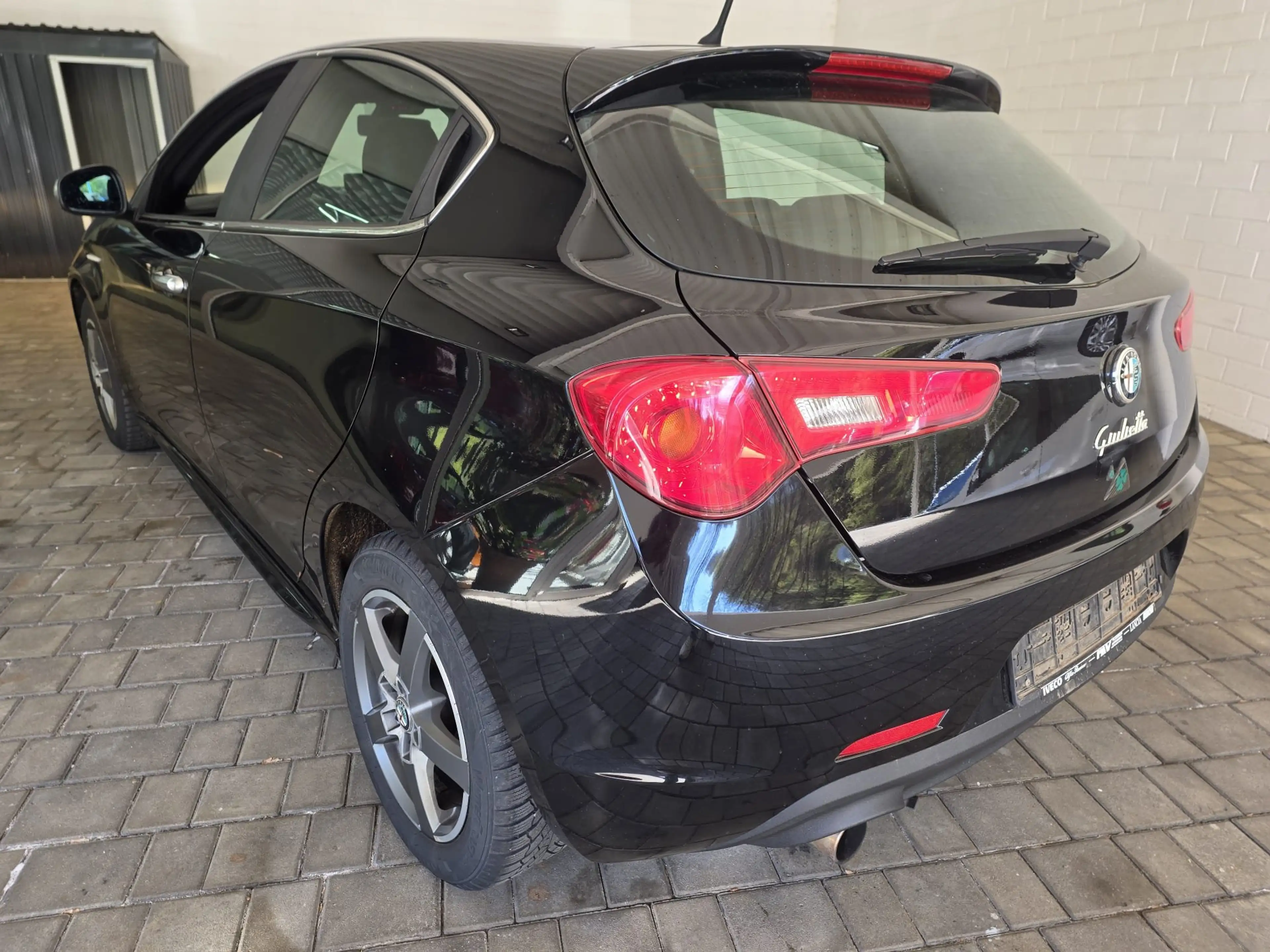 Alfa Romeo Giulietta Turismo — photo 4