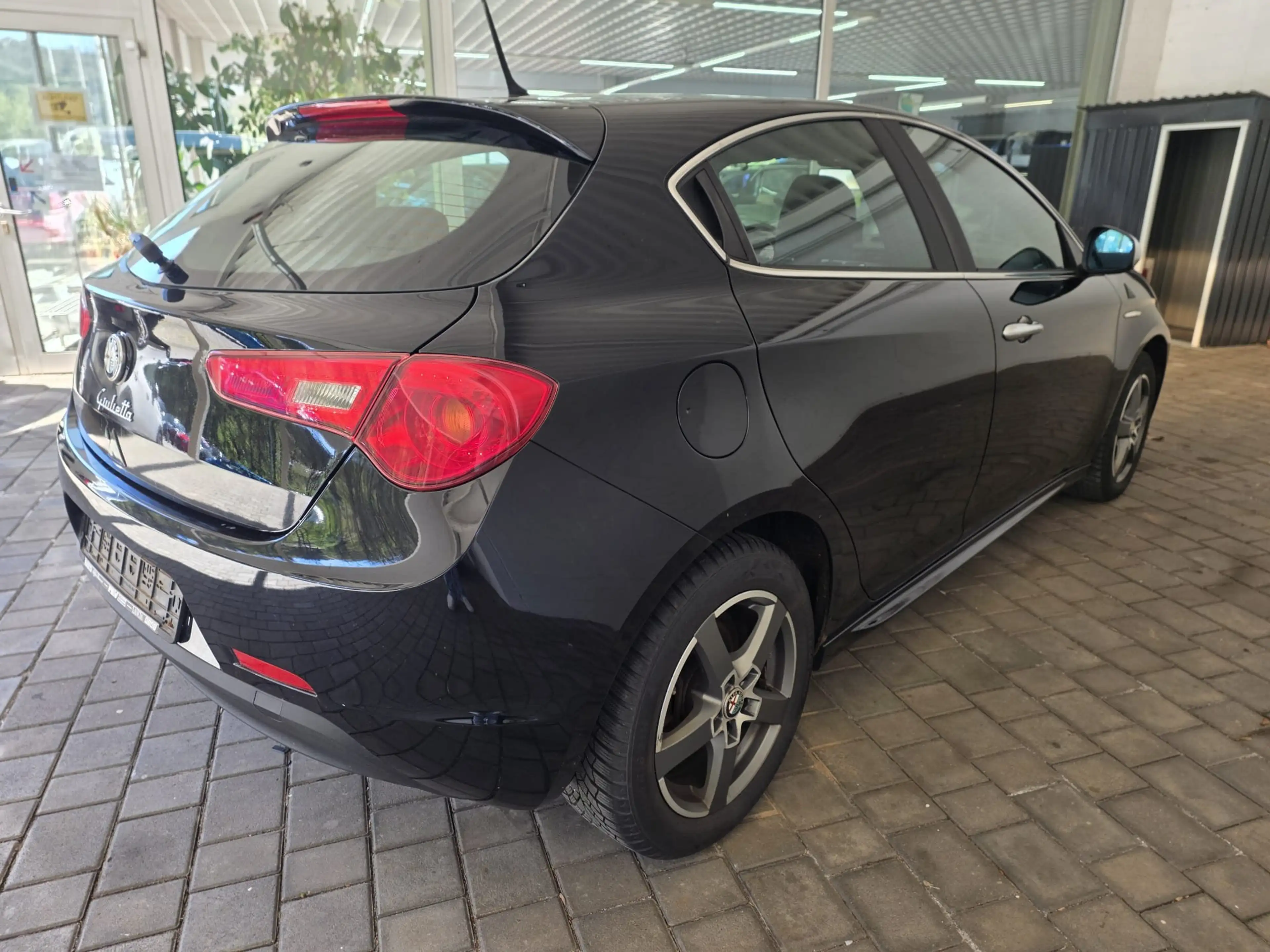 Alfa Romeo Giulietta Turismo — photo 6