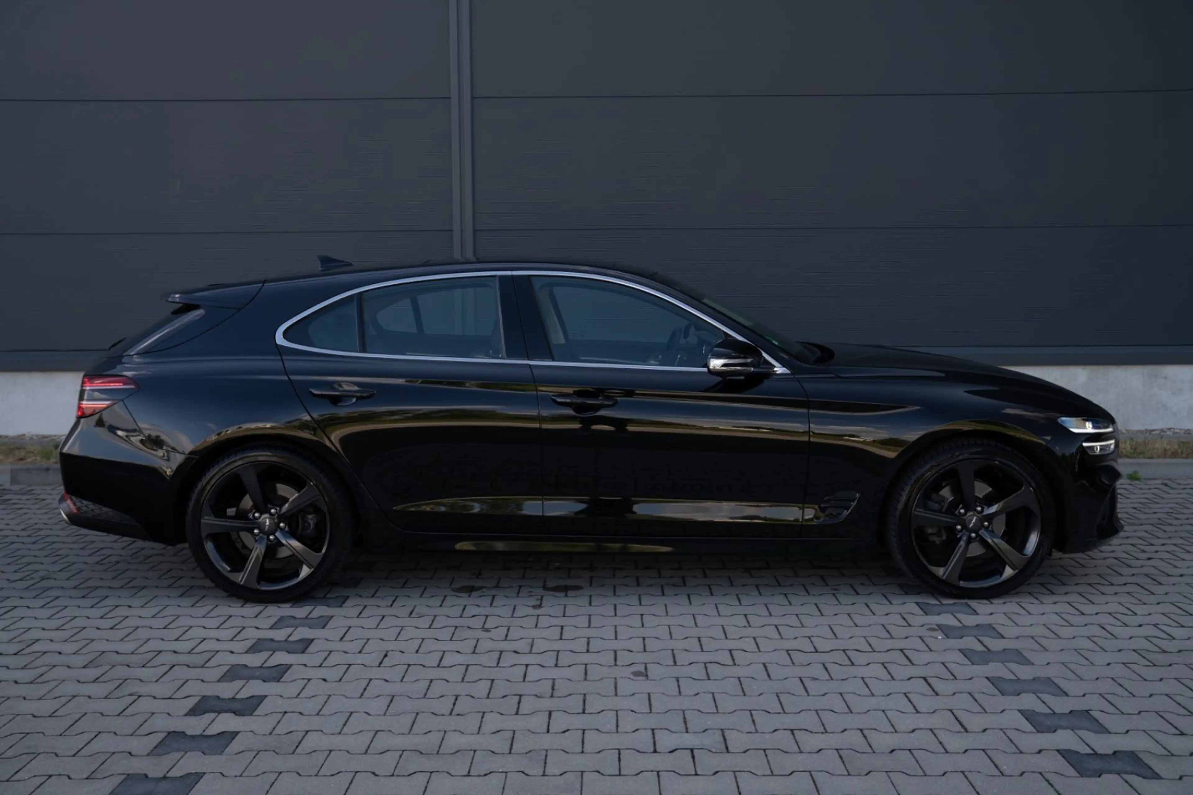 Genesis G70 Shooting Brake Luxury*4WD*LED*360*ACC*VC*TWA — photo 10