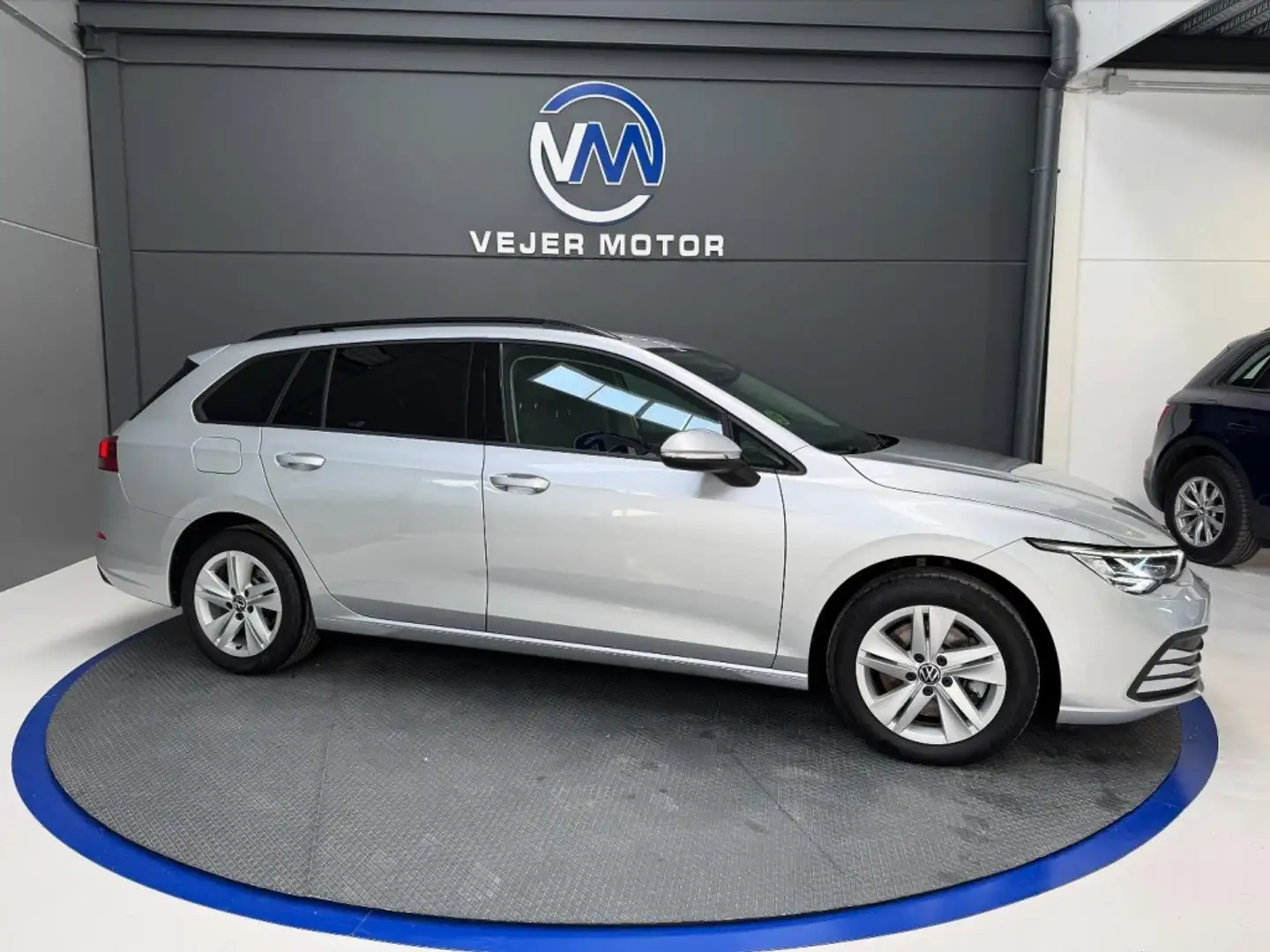 Volkswagen Golf Variant 2.0TDI Life 85kW Gris - 2