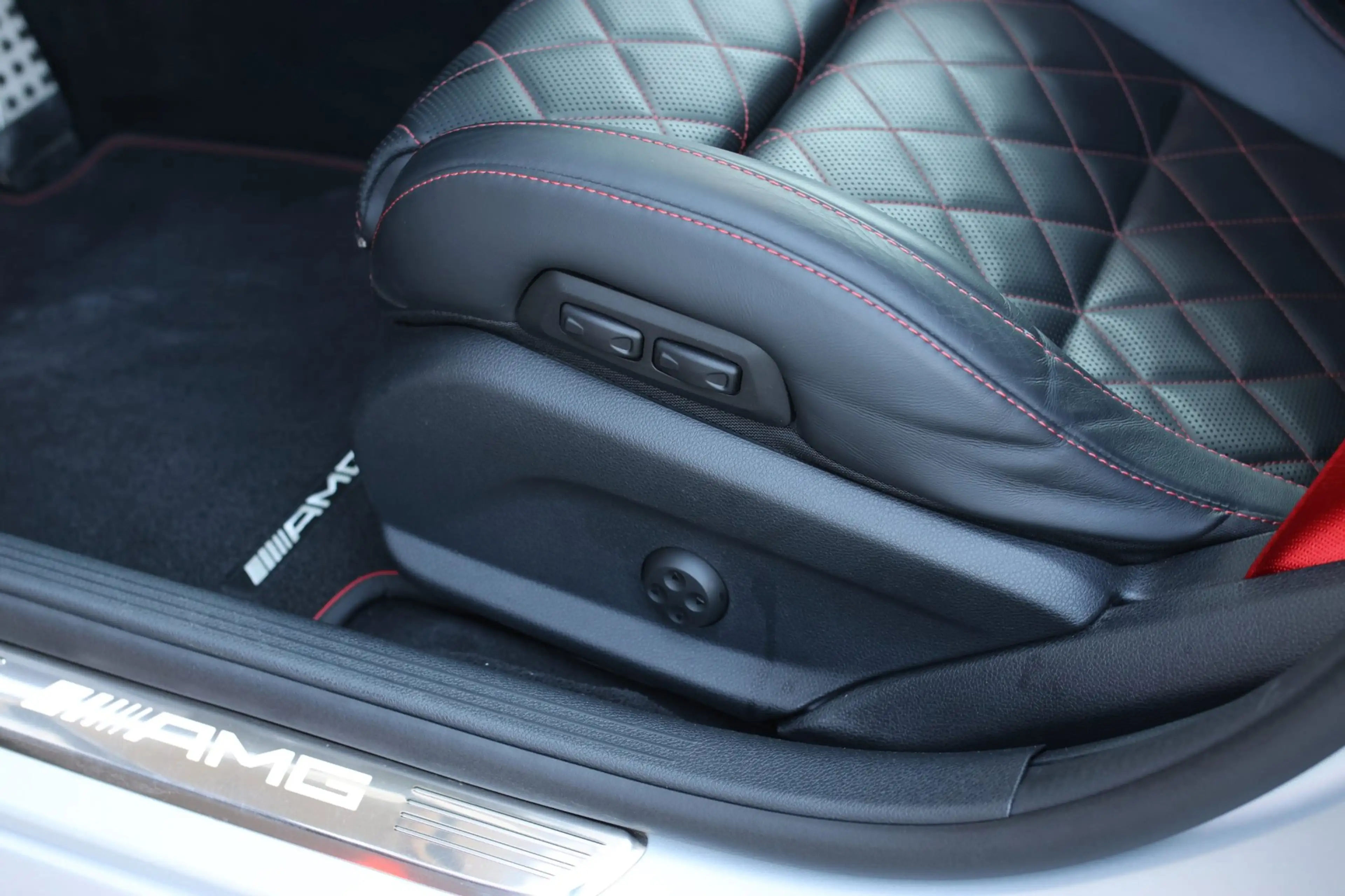 Mercedes-Benz C 63 AMG Estate S Edition 1 *Pano*Keramisch*Perf. Stoelen*B — photo 47