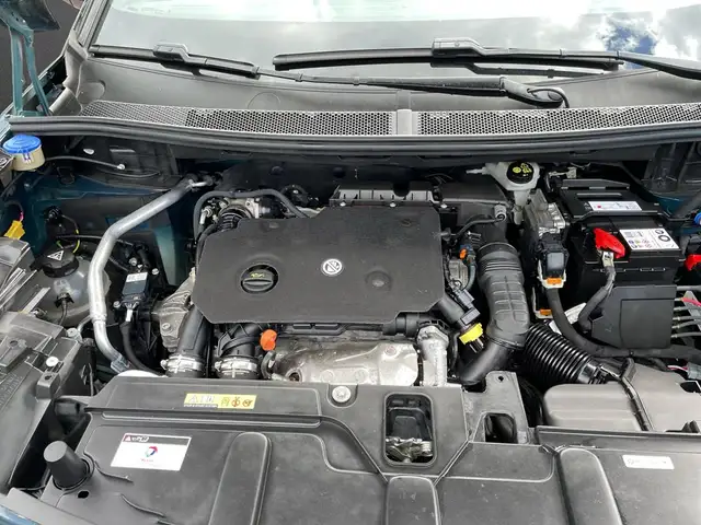Peugeot 5008 view 5