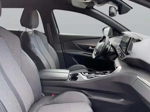 Peugeot 5008 view 11