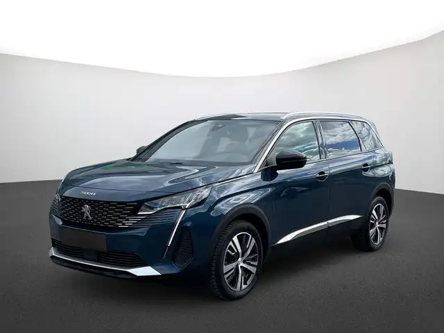 2023 Peugeot 5008 in Blue for sale