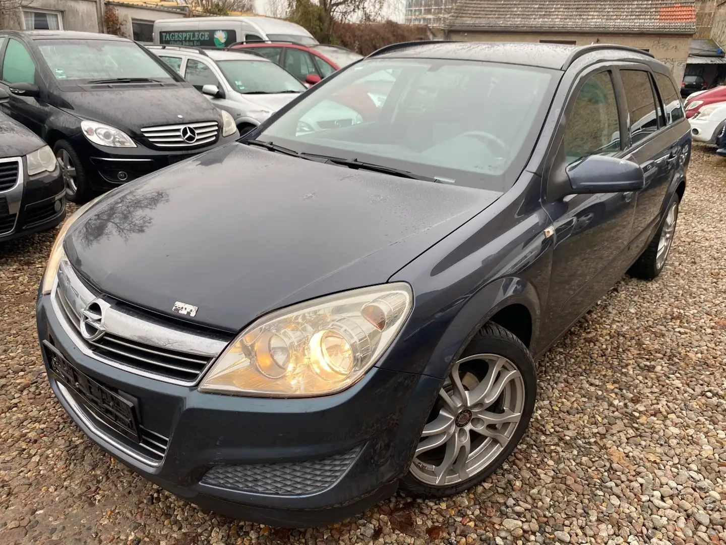 Opel Astra H Caravan Basis-900€Musikanlage eingebaut Grau - 1