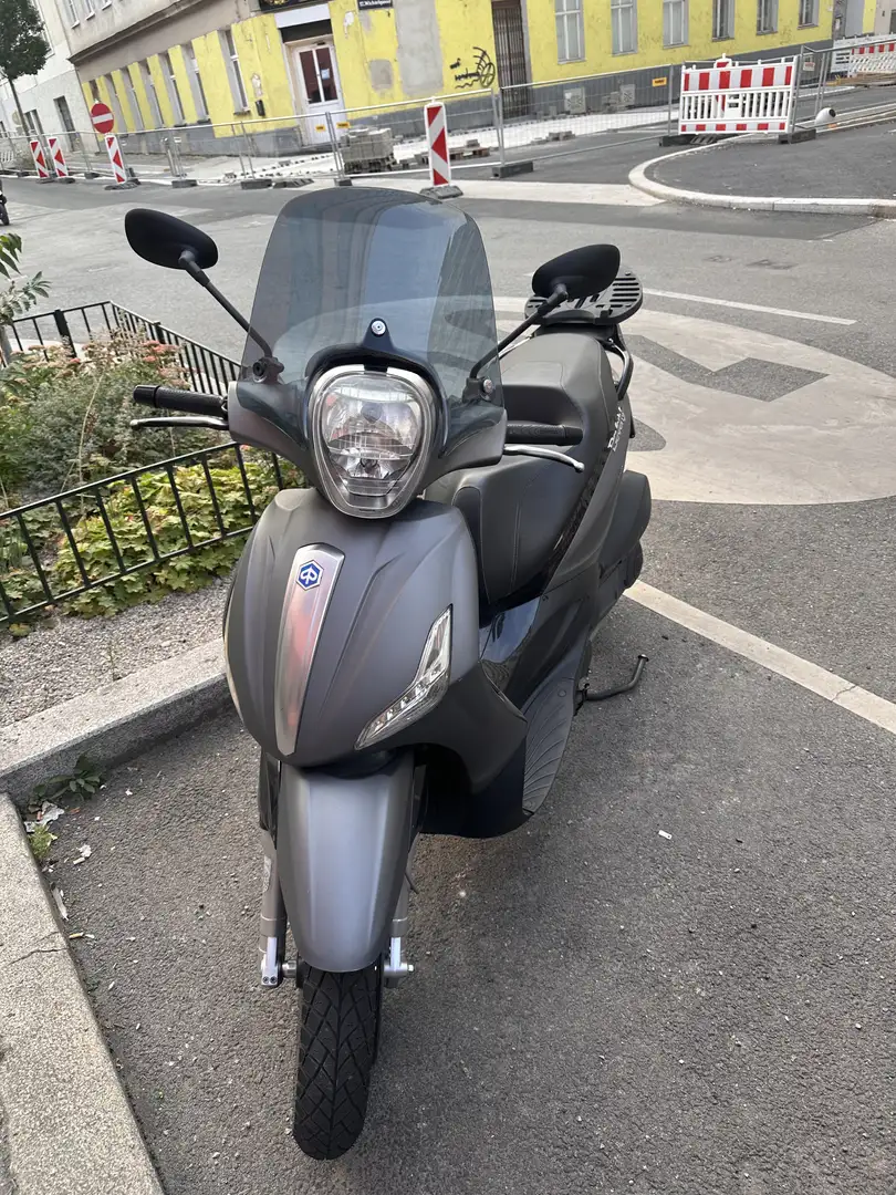 Piaggio Beverly 125 Gris - 2