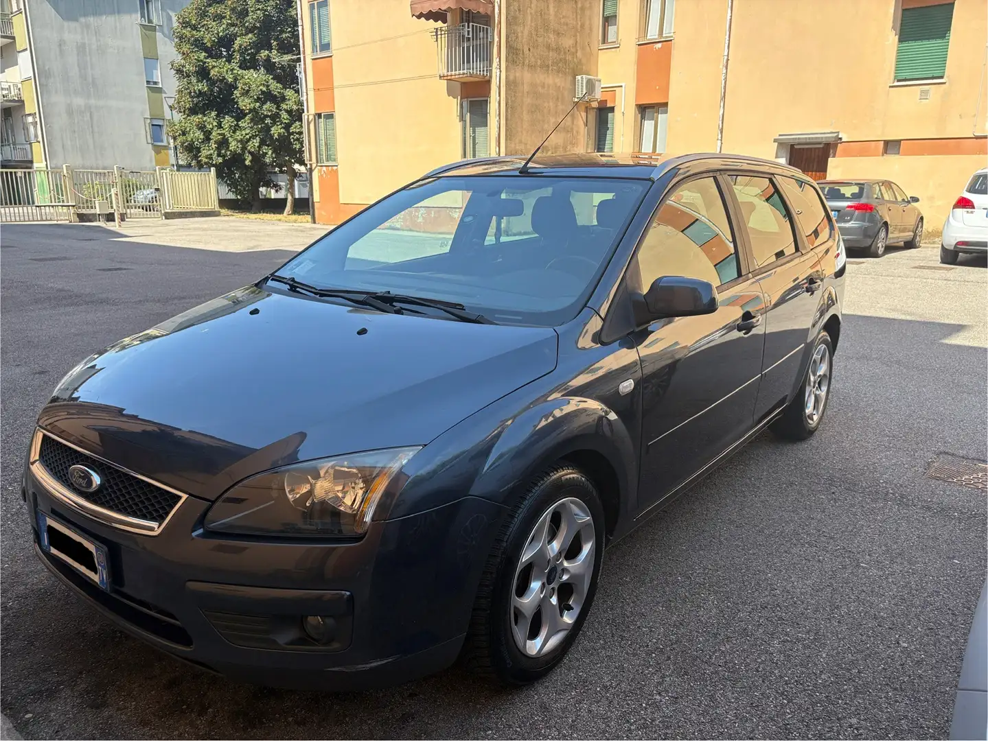 Ford Focus Style Wagon 1.6 tdci Titanium 90cv - 2