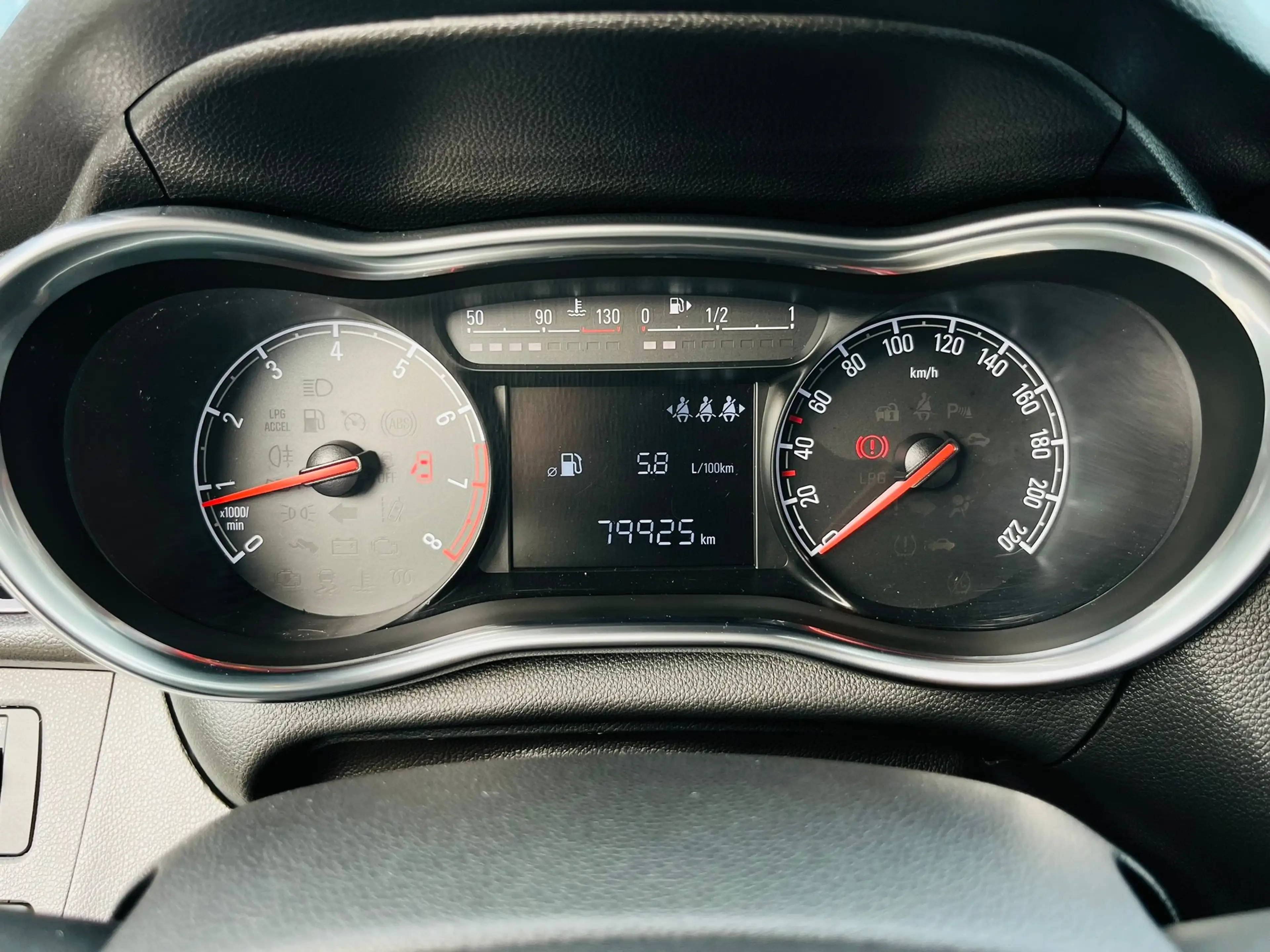 Opel Karl 1.0 ecoFLEX Cosmo Cruise control | Airconditioning — photo 21