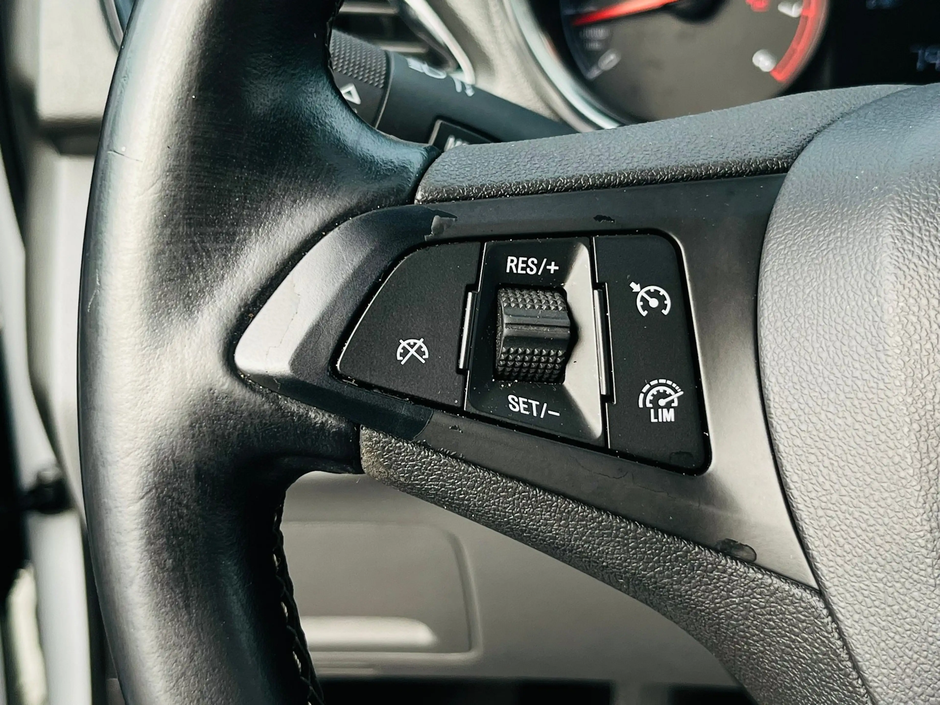 Opel Karl 1.0 ecoFLEX Cosmo Cruise control | Airconditioning — photo 19