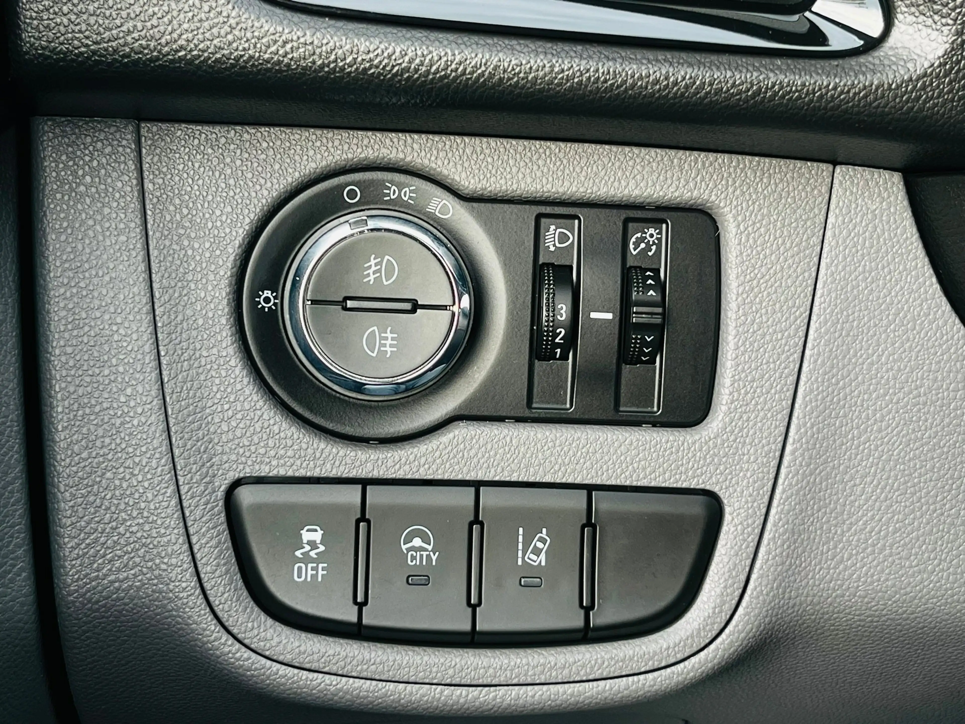 Opel Karl 1.0 ecoFLEX Cosmo Cruise control | Airconditioning — photo 27