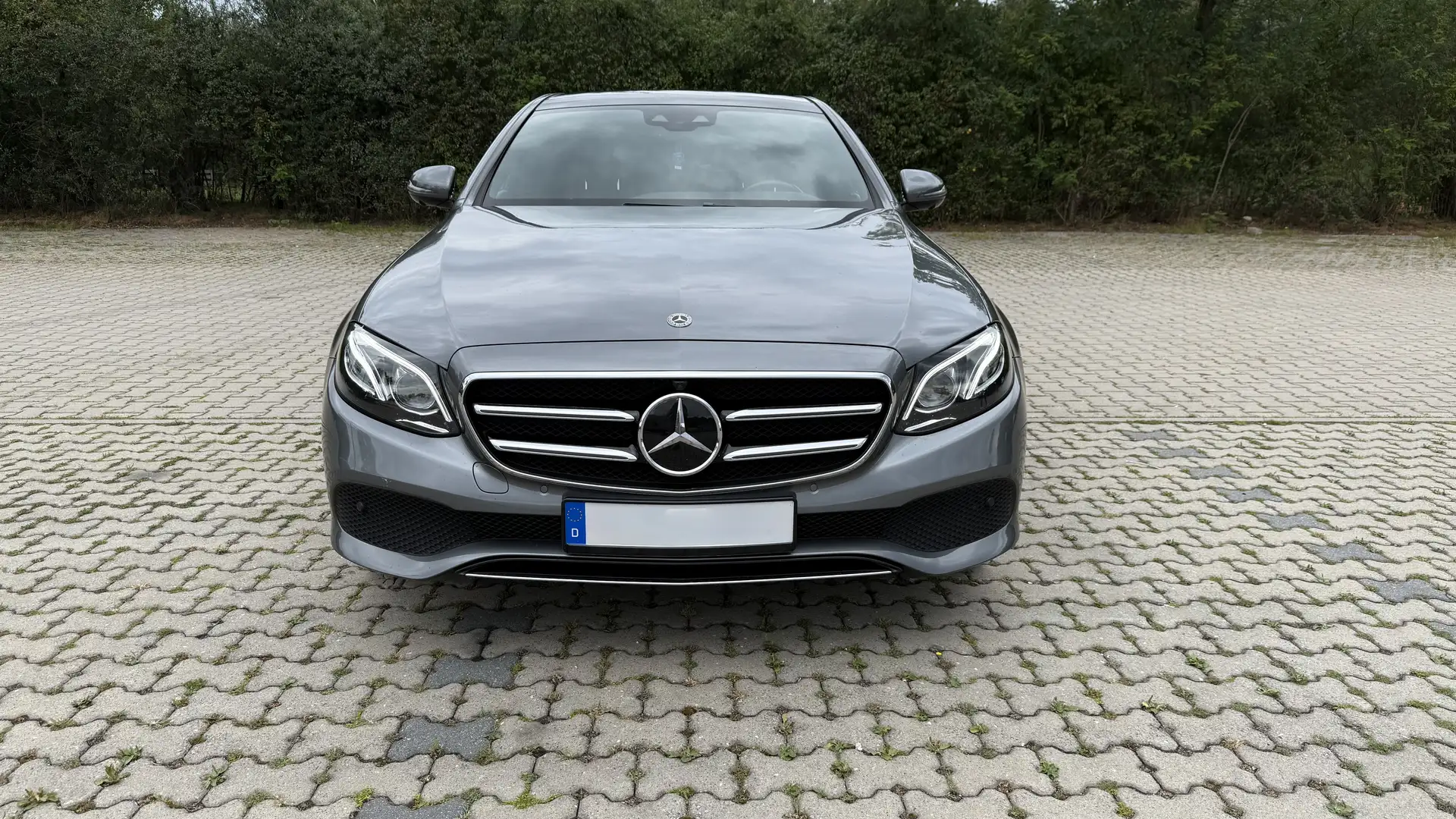 Mercedes-Benz E 450 4Matic Junge Sterne Garantie Grau - 1