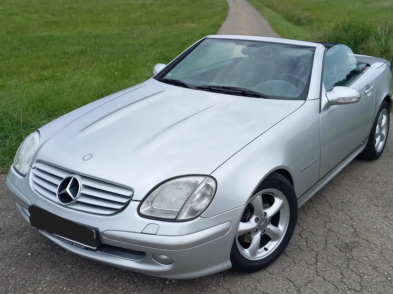Mercedes-Benz SLK 230
