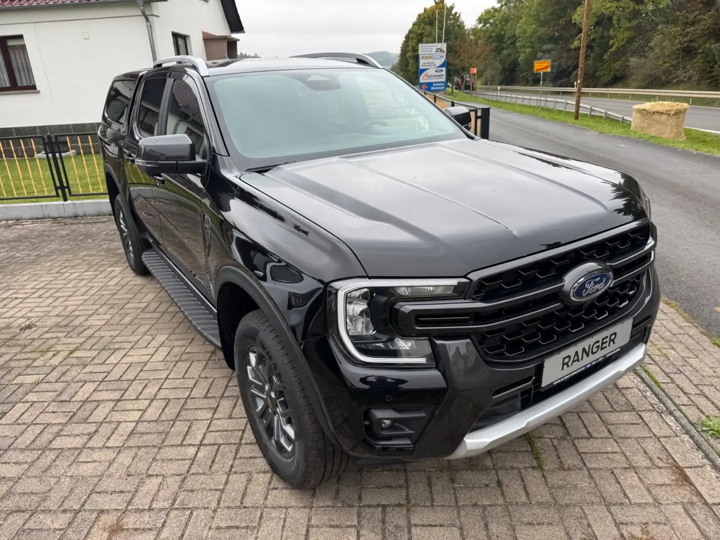 Ford Ranger Wildtrak e-4WD Doka LED NAVI RFK HARDTOP Schwarz - 2