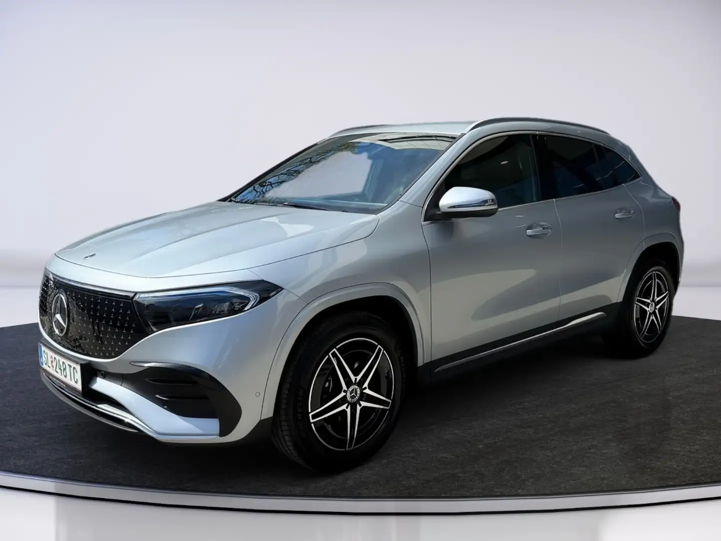 Mercedes-Benz EQA 300 4MATIC Automatik AMG Line Advanced Plus Argento - 2