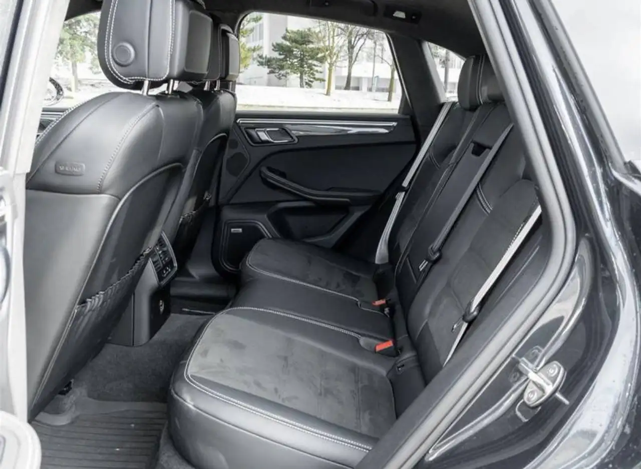 Porsche Macan снимка Porsche Macan