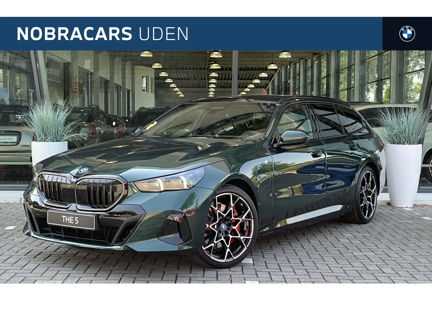 BMW 550 5 Serie Touring 550e xDrive M Sport Automaat / Pan Groen - 1