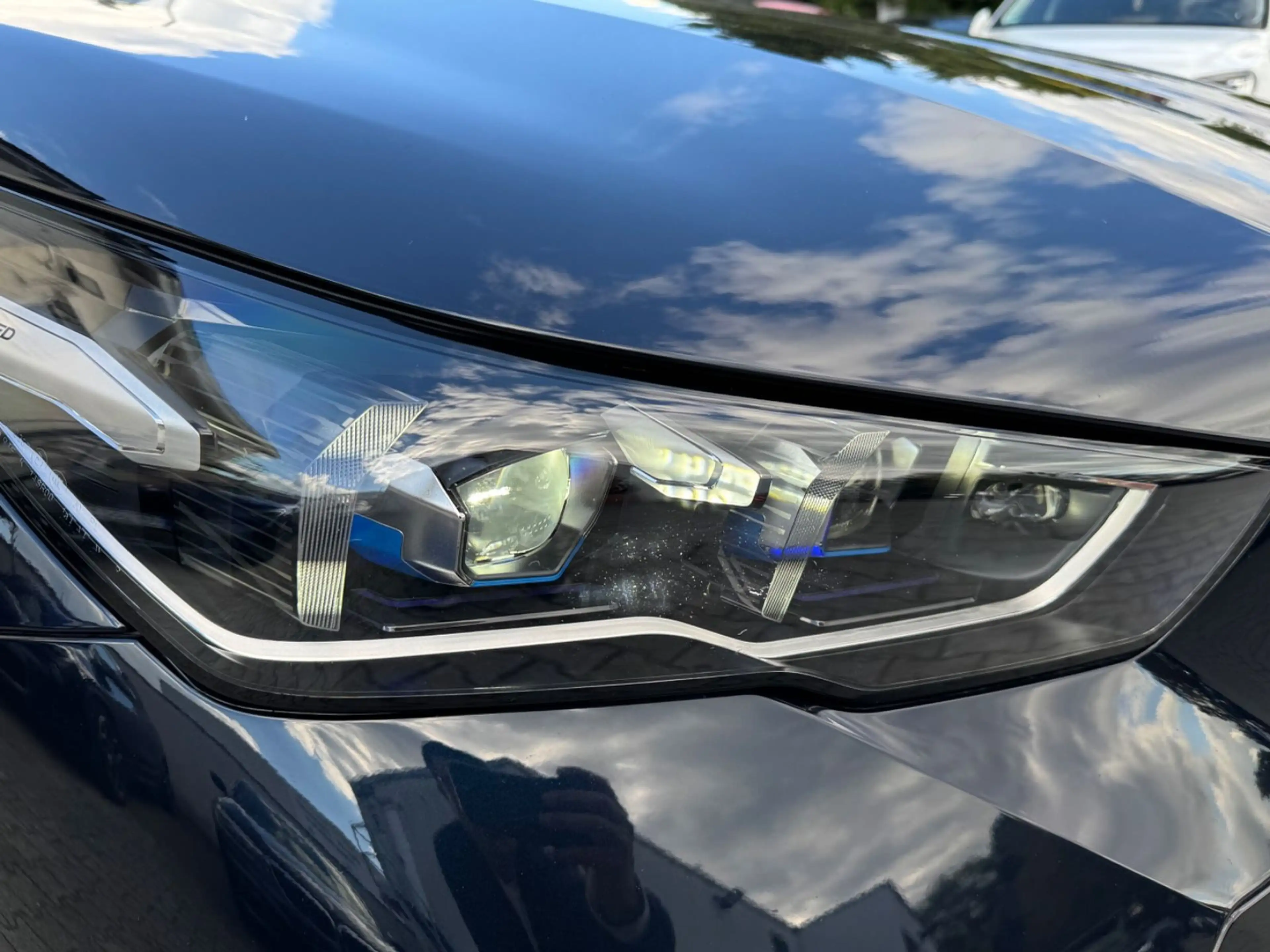 BMW 520 d A/M Paket/Panorama/AHK/Head-Up/360 Kamera — photo 9