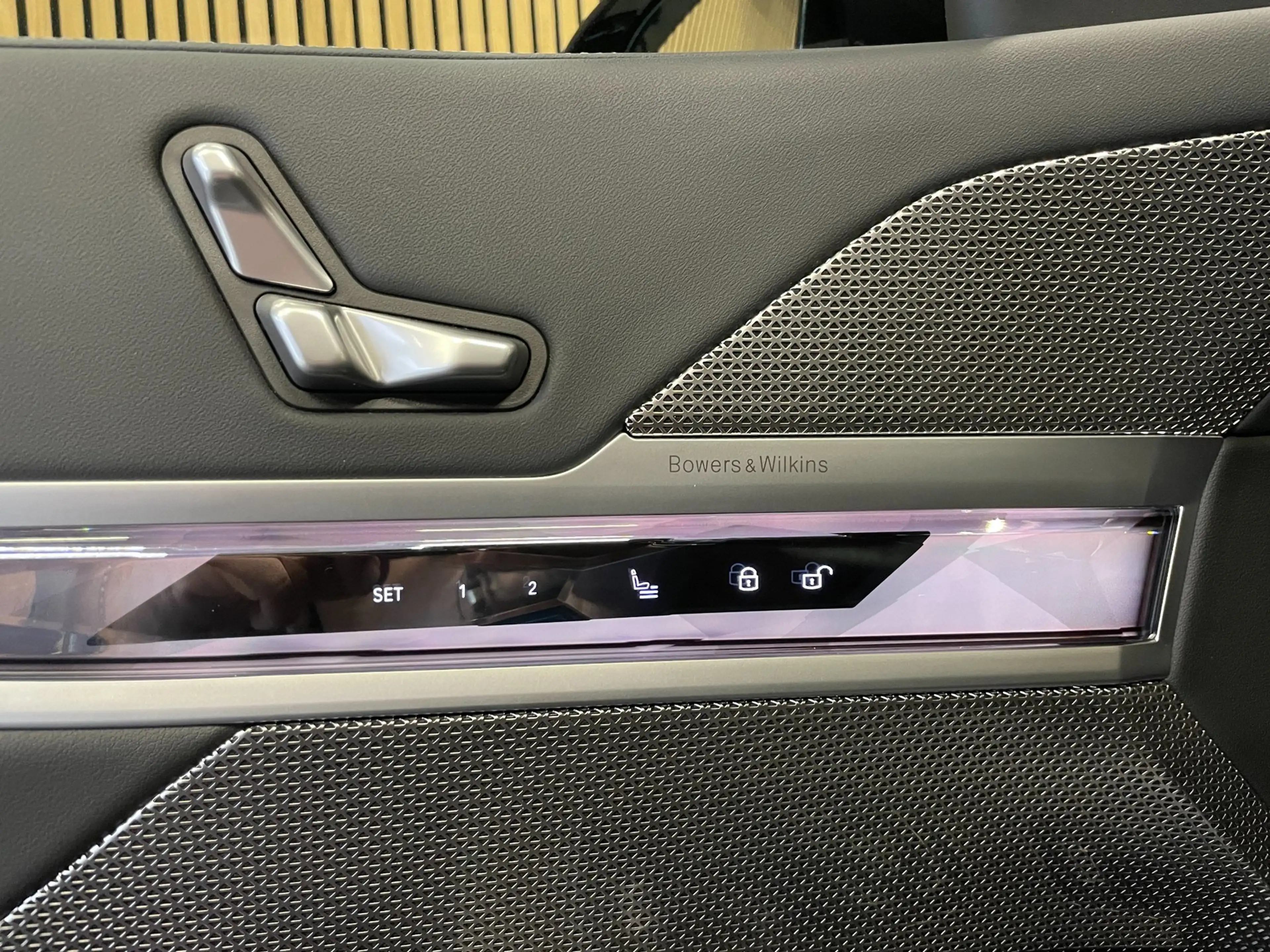 BMW i7 XDrive60 106 kWh|M-SPORT|96% SOH|BLACK EDITION|FUL — photo 10
