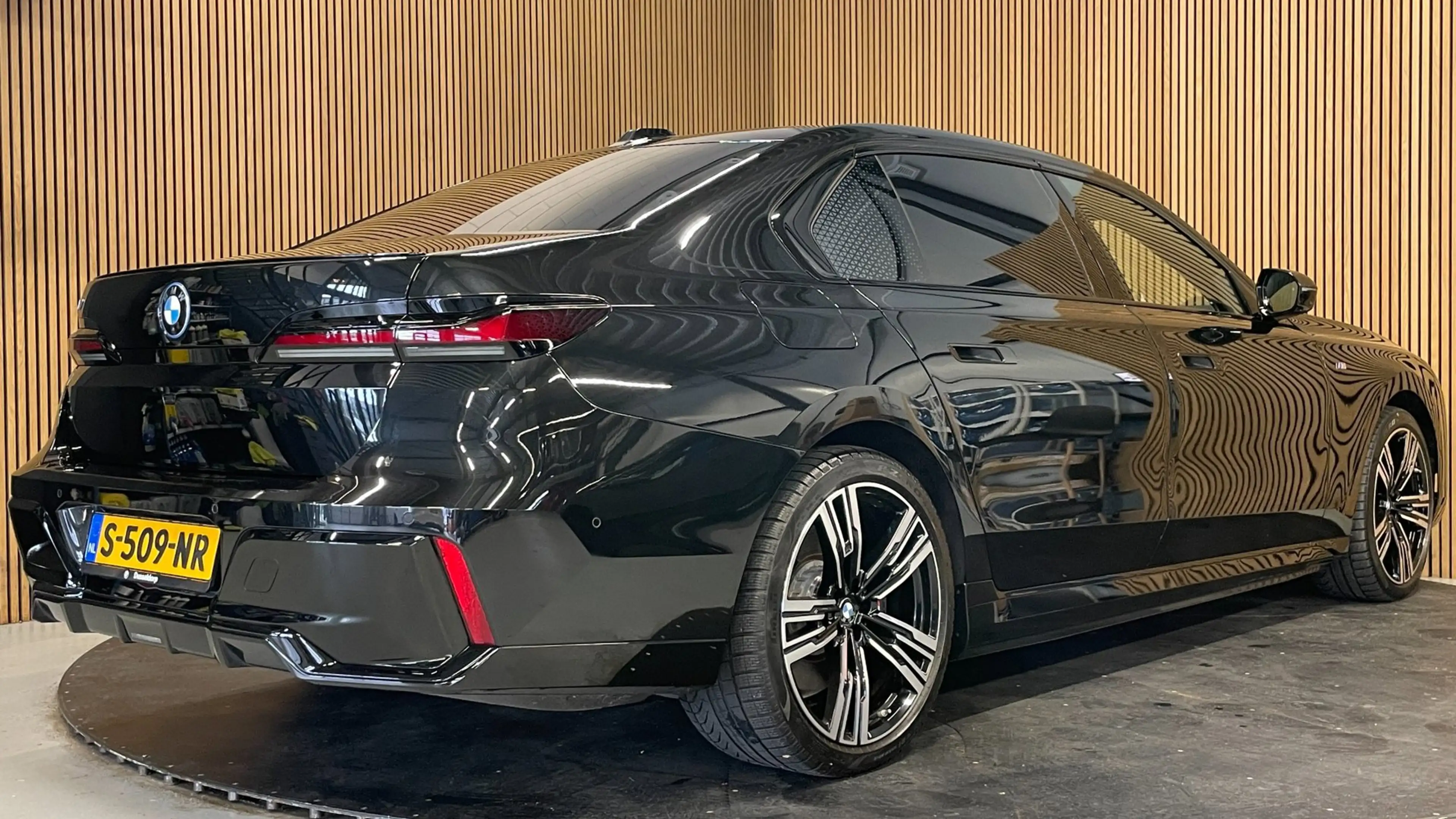 BMW i7 XDrive60 106 kWh|M-SPORT|96% SOH|BLACK EDITION|FUL — photo 5