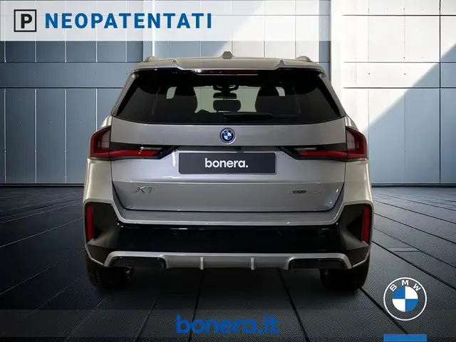BMW X1 view 7
