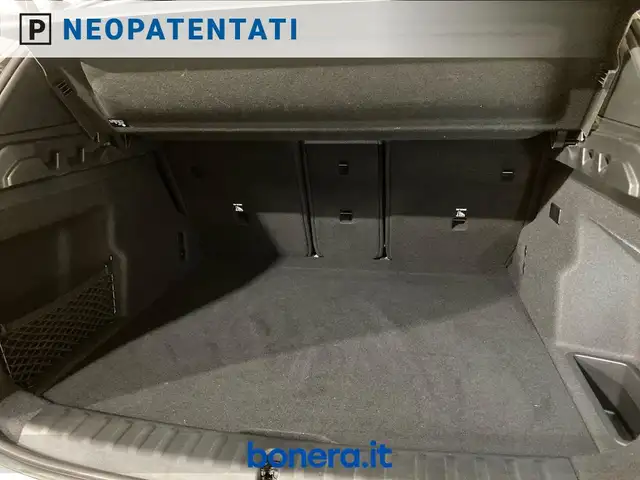 BMW X1 view 13