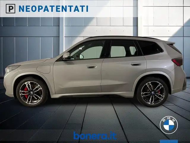 BMW X1 view 9