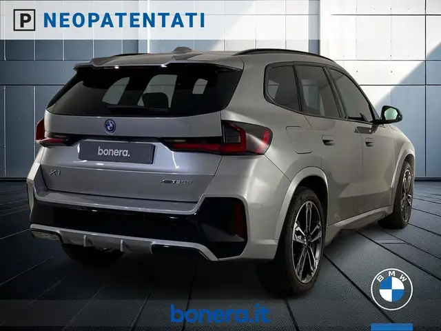 BMW X1 view 6