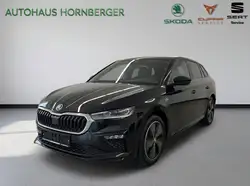 Skoda Scala Monte Carlo 1.5TSI 150PS DSG Panoramaglass Sitzheizung 17"Alufelgen NAVI Kamera Matrix LED Parklenkassist. Virtual Pedall