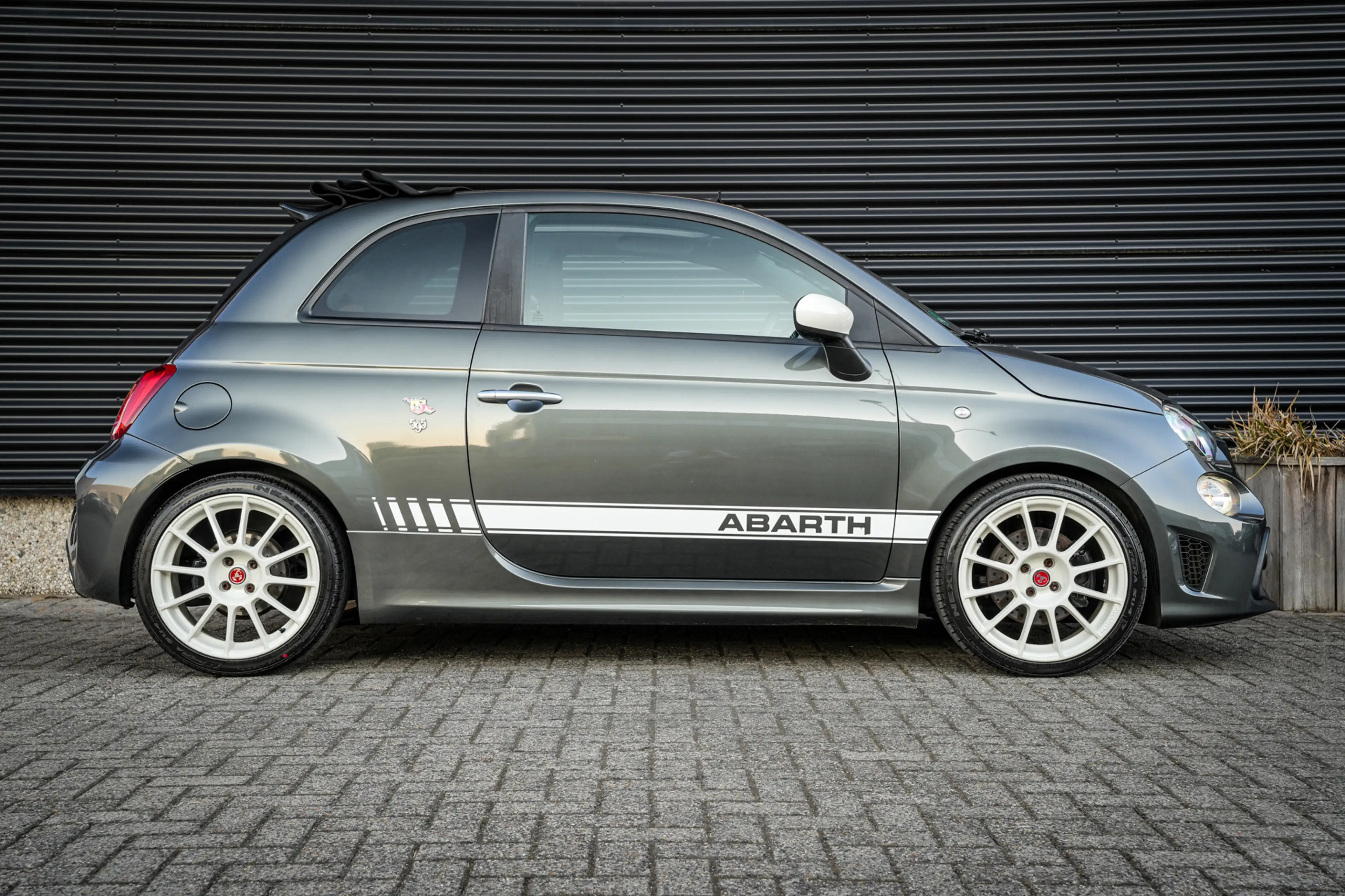 Abarth 595C 1.4 T-Jet Turismo 165pk | Leder | Clima | Uconnect — photo 18