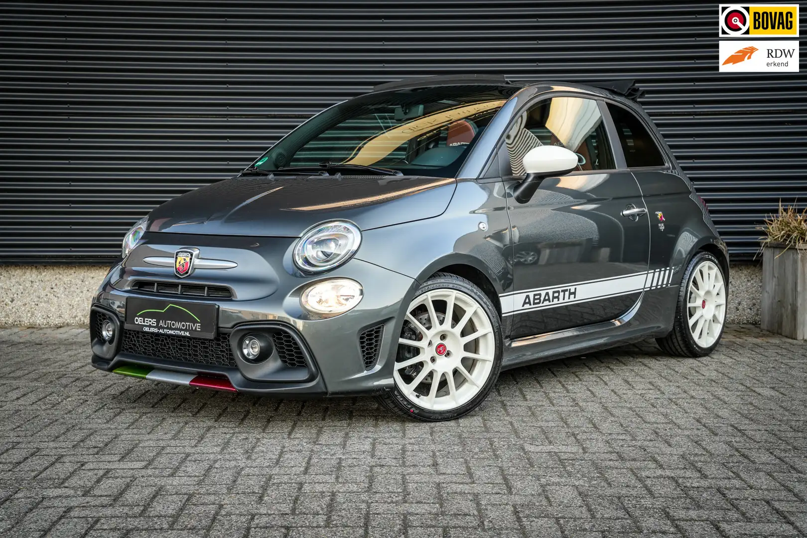 Abarth 595C 1.4 T-Jet Turismo 165pk | Leder | Clima | Uconnect Grau - 1